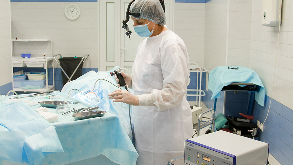 Удаление полипов носовых ходов с использованием видеоэндоскопических технологий (шейвером)