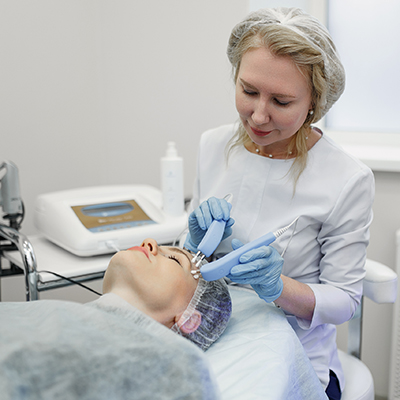 Микротоки для здоровой и подтянутой кожи