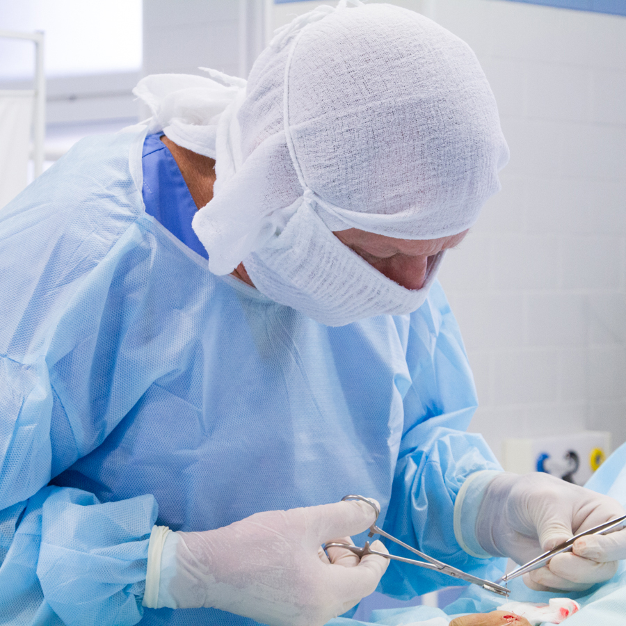 Обрезание крайней плоти (циркумцизия)